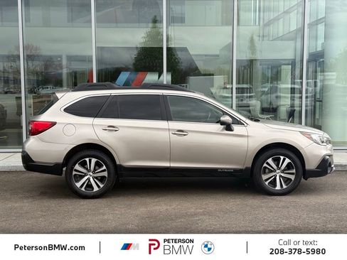 Used 2019 Subaru Outback 2.5i Limited AWD/4WD image 6