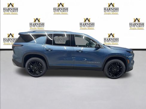 New 2026 Chevrolet Traverse LT w/ Driver Confidence Package AWD/4WD image 4