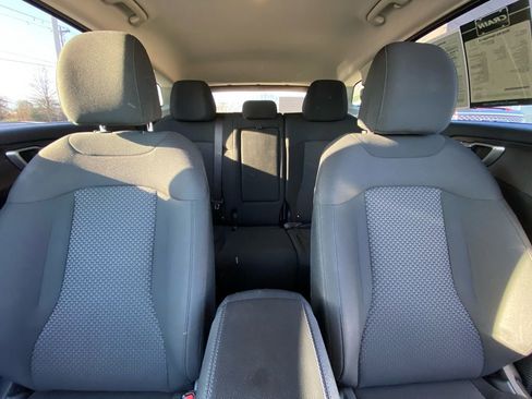 Used 2024 Kia Sportage LX image 27