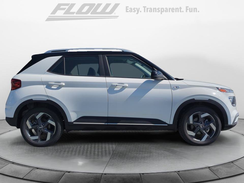 Certified 2026 Hyundai Venue SEL FWD image 10