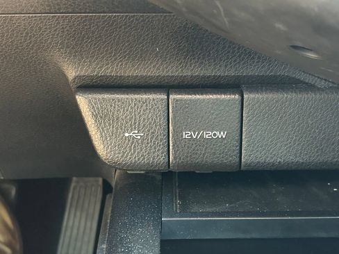 Used 2020 Toyota Camry LE FWD image 25
