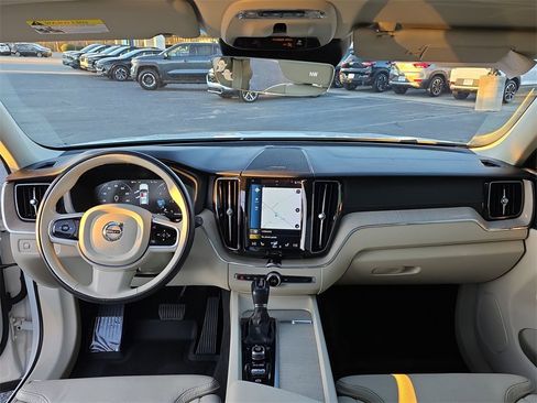 Used 2021 Volvo XC60 T5 Inscription w/ Protection Package Premier image 21
