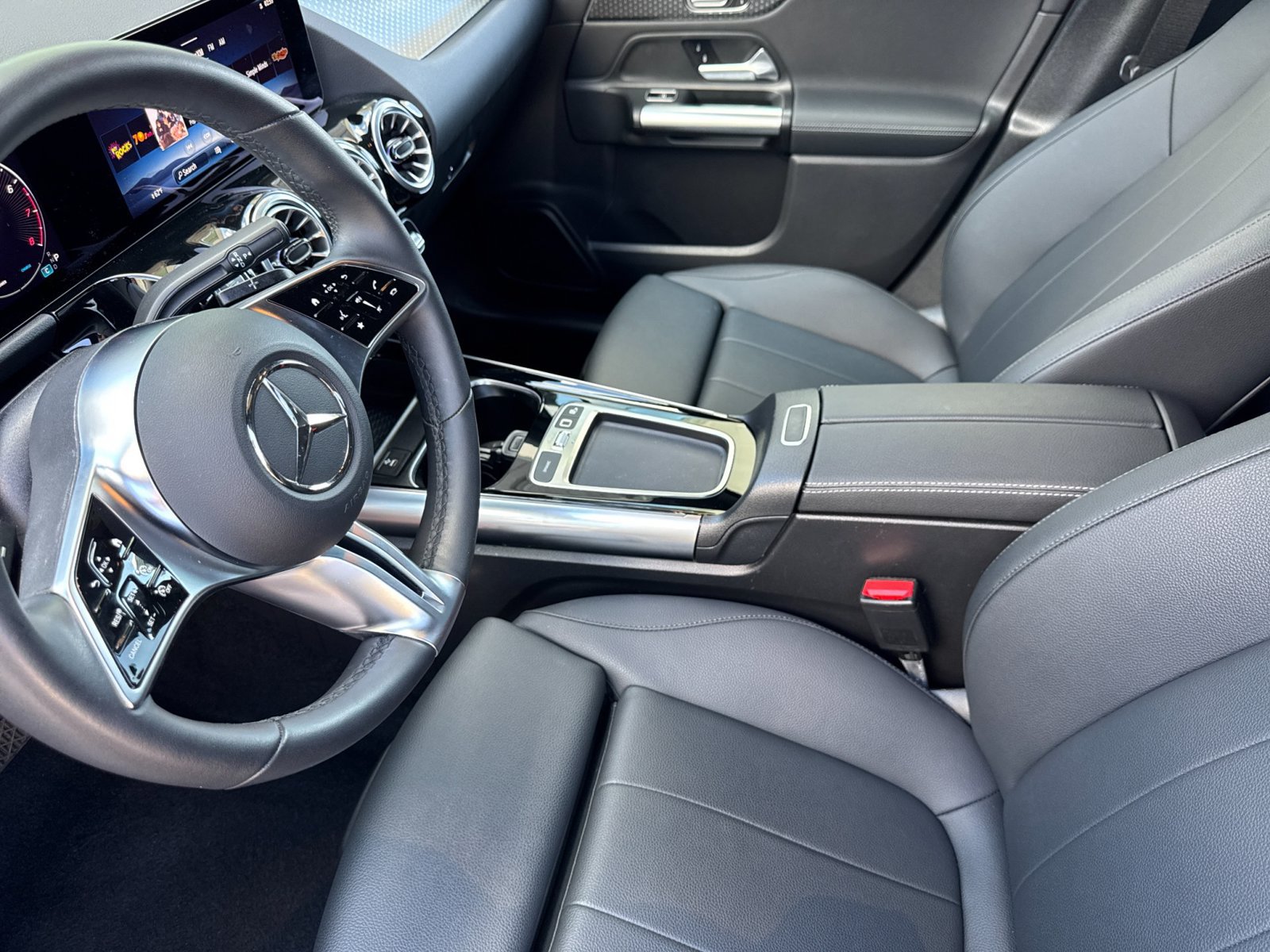 Certified 2026 Mercedes-Benz GLA 250 4MATIC image 11