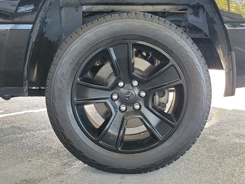 Used 2021 RAM 1500 Big Horn RWD image 5