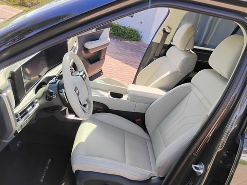 Used 2024 Hyundai Santa Fe SEL image 14