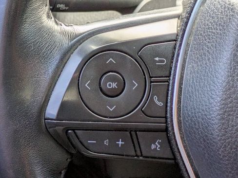 Used 2019 Toyota Camry SE FWD image 23