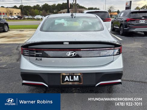 New 2026 Hyundai Sonata Blue image 10