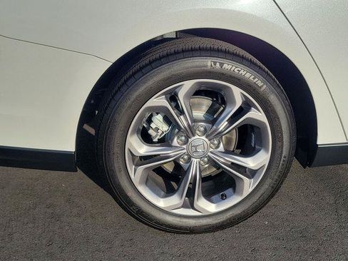 Used 2024 Honda Accord EX image 6