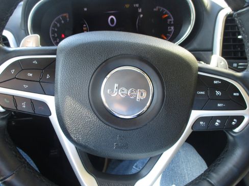 Used 2018 Jeep Grand Cherokee Summit w/ Platinum Series Group image 19