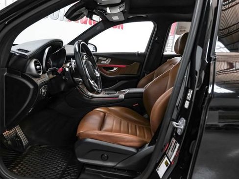 Used 2020 Mercedes-Benz GLC 43 AMG 4MATIC image 4