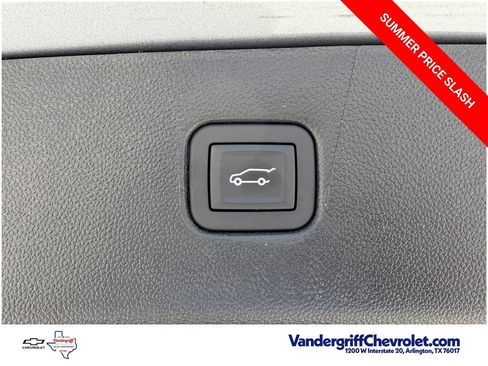 Certified 2025 Chevrolet Blazer RS FWD image 30