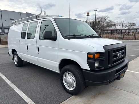 Used 2012 Ford E-150 and Econoline 150 w/ Commercial Cargo Van Pkg image 13