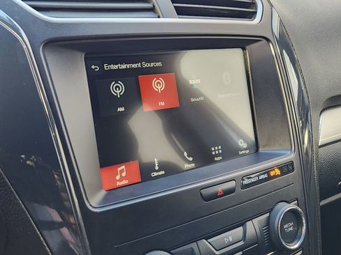 Used 2019 Ford Explorer XLT w/ Equipment Group 201A image 19