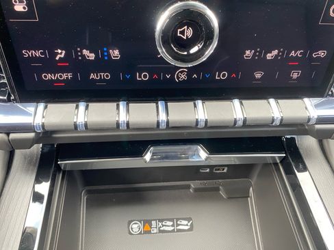 New 2026 GMC Yukon XL AT4 Ultimate image 18