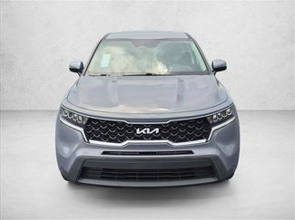 Used 2023 Kia Sorento LX FWD video 2