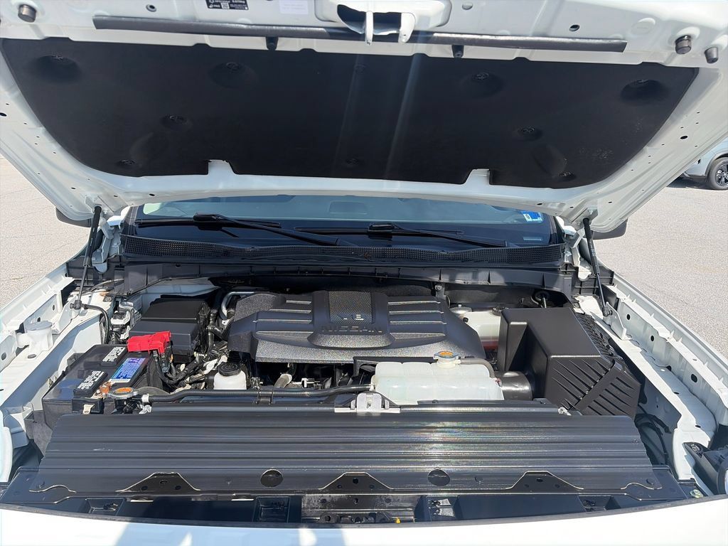 Certified 2024 Nissan Titan SV w/ SV Convenience Package AWD/4WD image 22