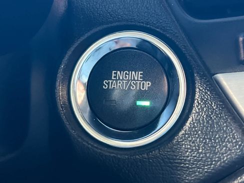 Used 2017 GMC Yukon XL SLT image 23