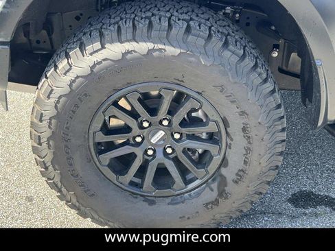 Used 2025 Ford F150 Raptor image 11