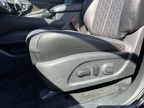 Certified 2024 Nissan Murano Platinum w/ Cargo Package image 30