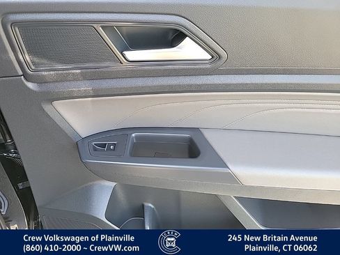 Certified 2023 Volkswagen Atlas Cross Sport SE w/ Panoramic Sunroof Package AWD/4WD image 46