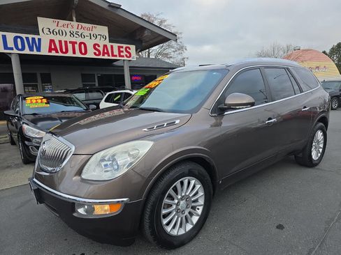 Used 2008 Buick Enclave CXL w/ Entertainment Package #4 image 9