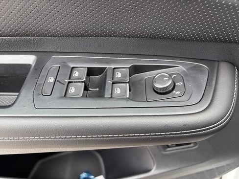 New 2026 Volkswagen Atlas SE FWD image 17