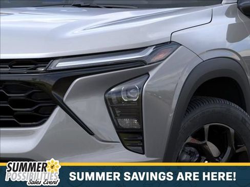 New 2026 Chevrolet Trax LT w/ Driver Confidence Package FWD image 10