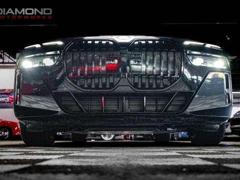 Used 2023 BMW i7 xDrive60 image 61