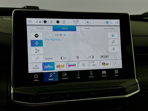 New 2026 Jeep Compass Trailhawk w/ Sun, Sound & Navigation Group AWD/4WD image 15