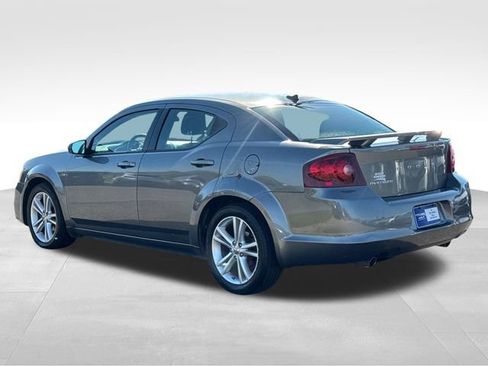 Used 2013 Dodge Avenger SE FWD image 3