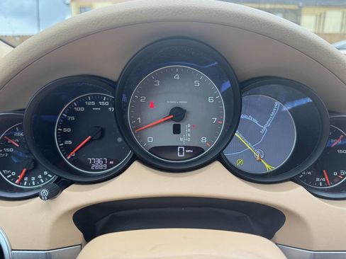Used 2016 Porsche Cayenne S AWD/4WD image 14