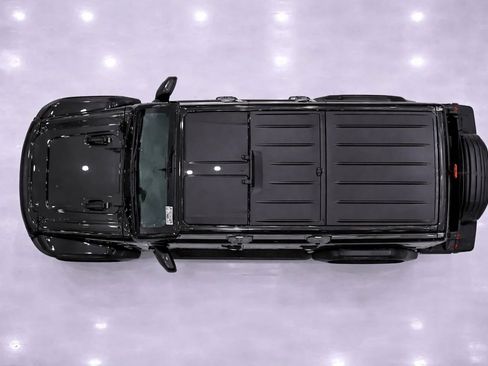 Used 2023 Jeep Wrangler Unlimited Sahara w/ Cold Weather Group image 9