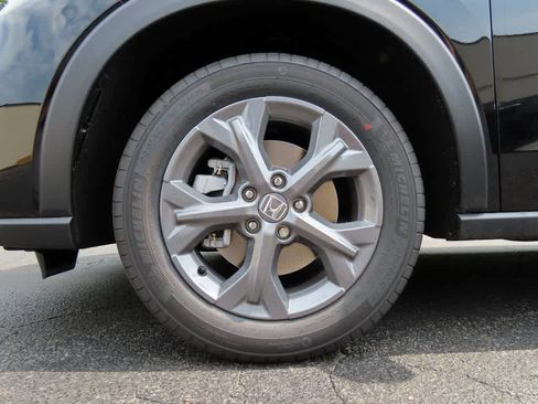 New 2026 Honda HR-V LX image 9