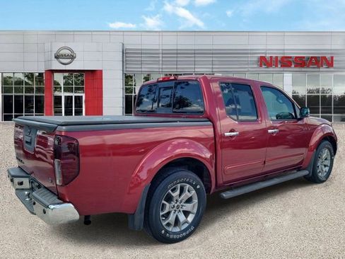 Certified 2019 Nissan Frontier SL RWD image 2