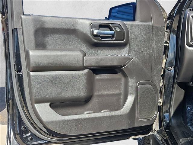 Used 2022 Chevrolet Silverado 1500 Custom w/ Safety Confidence Package RWD image 10