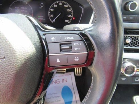 Used 2023 Honda Civic Sport image 18