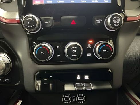 Used 2024 RAM 1500 Rebel AWD/4WD image 21