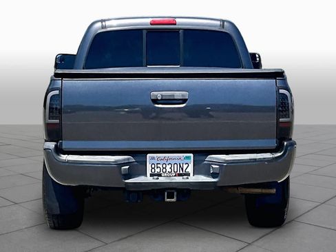 Used 2013 Toyota Tacoma PreRunner w/ TRD Sport Pkg RWD image 4