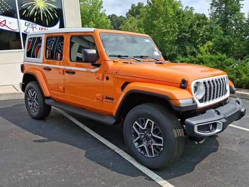 New 2026 Jeep Wrangler Unlimited Sahara w/ Whitecap Package AWD/4WD image 2