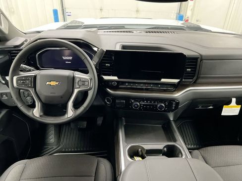 New 2026 Chevrolet Silverado 2500 LT w/ All Star Edition AWD/4WD image 10