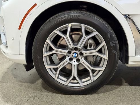 Used 2021 BMW X7 xDrive40i w/ Premium Package image 8