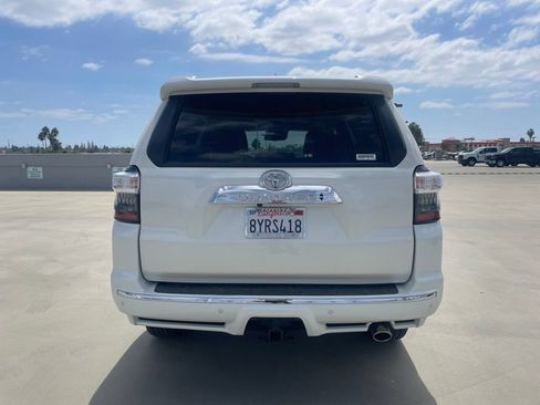 Used 2022 Toyota 4Runner Limited AWD/4WD image 3
