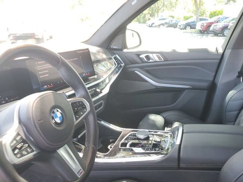 Used 2024 BMW X5 xDrive40i w/ M Sport Package AWD/4WD image 23
