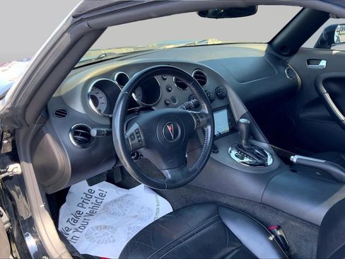 Used 2007 Pontiac Solstice Convertible w/ Premium Package RWD image 15