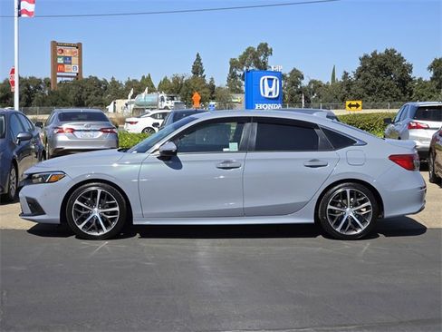 Used 2024 Honda Civic Touring image 7