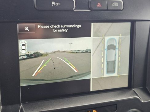 Used 2015 Ford F150 Platinum w/ Equipment Group 701A Luxury image 8