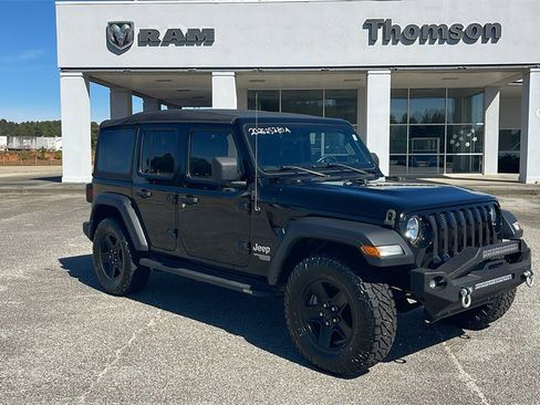 Used 2020 Jeep Wrangler Unlimited Sport image 2