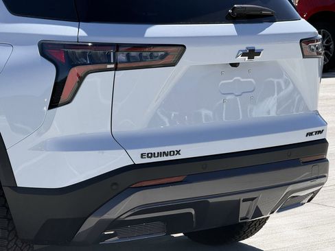 New 2026 Chevrolet Equinox ACTIV w/ Convenience Package III FWD image 6