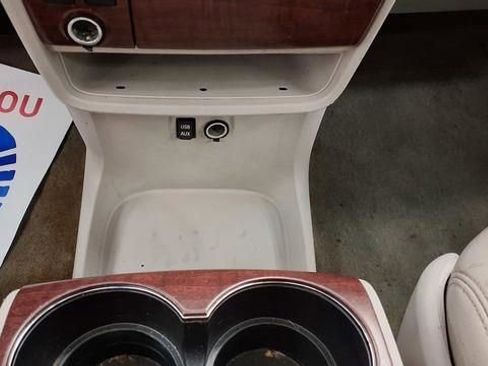 Used 2011 Toyota Sienna XLE w/ XLE Navigation Pkg image 30