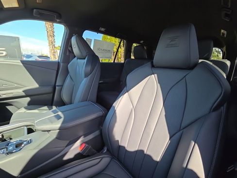 New 2026 Lexus TX 500h AWD image 14